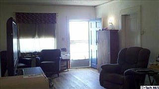 3rd image of 15 E Newman Ave