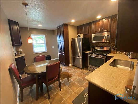 3rd image of 2306 Aberdeen Ave