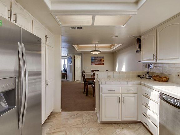 5th image of 3405 Ocean Front Walk APT C