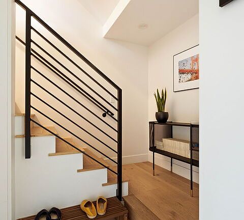4th image of 3256 Colony Cir