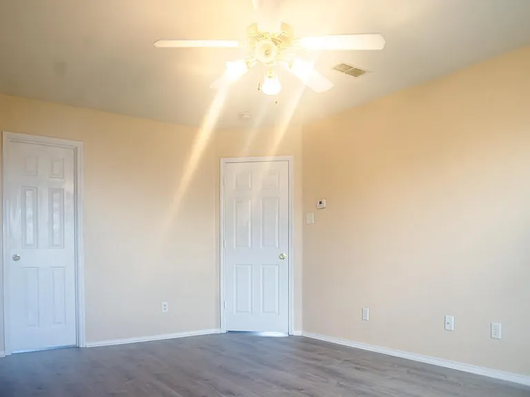 1102 Deedee Creek Dr — Photo 16