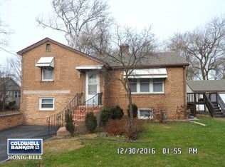 3924 W 143rd St, Crestwood, IL 60445