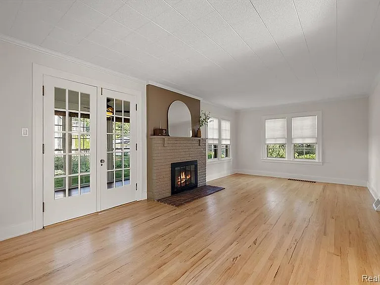 2136 Dorchester Rd — Photo 8