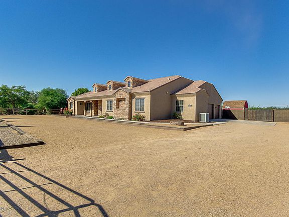 3rd image of 3240 E Horse Mesa Trl