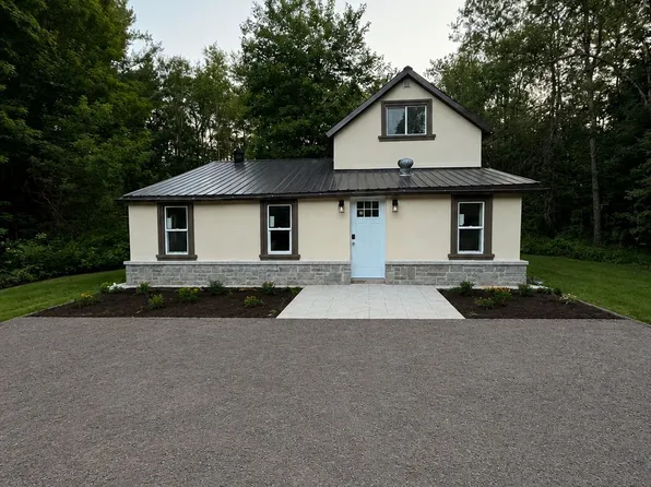 137 Old North Rd S, Town Of Huntsville, ON P1H 2J4