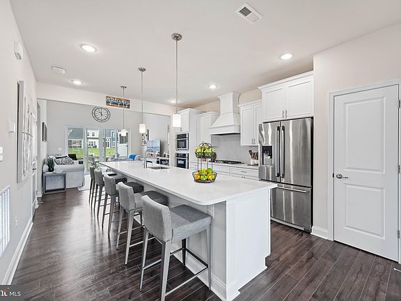3rd image of 24255 Canoe Dr #197
