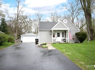 316 Northern Ct, Island Lake, IL 60042