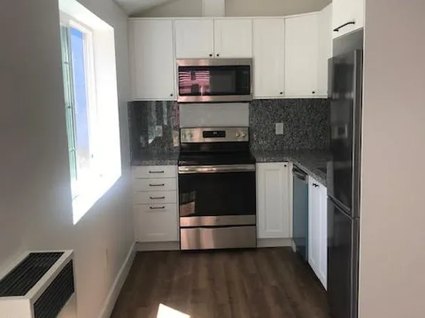 9020 Hillside St, Oakland, CA 94603