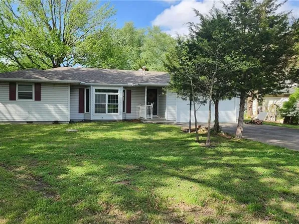 405 E 24th St, Pittsburg, KS 66762