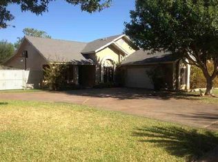203 Green Jay Ln, Laredo, TX 78045