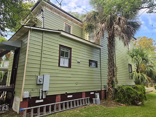 4 bed, 1800 sqft, $2,500 — Photo 4
