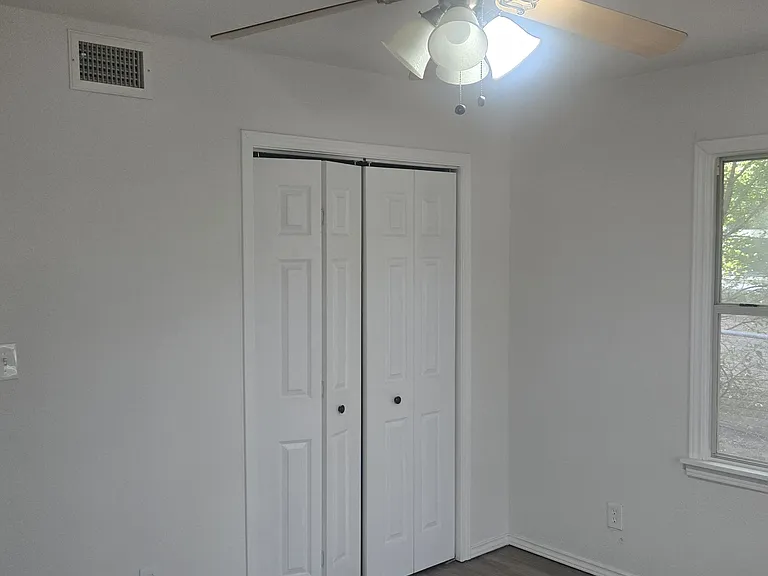 504 S Judd St — Photo 14
