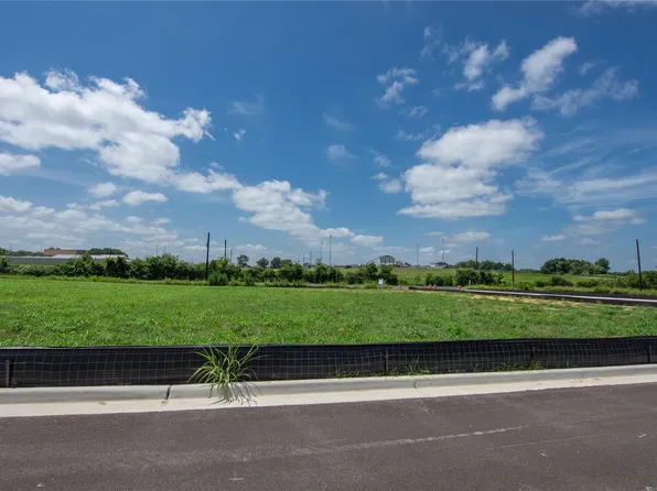 513 Trend View Dr Lot 9, Weimar, TX 78962