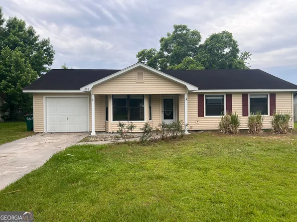 809 Westgate Cir, Saint Marys, GA 31558