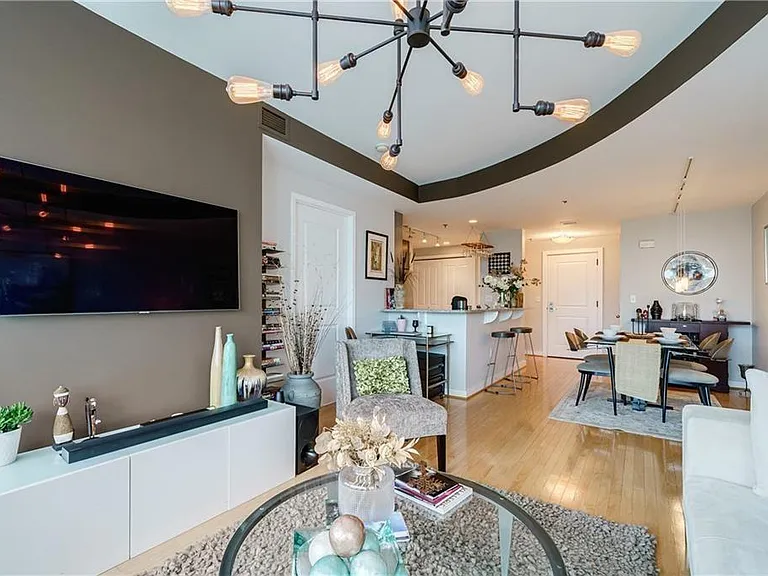 3338 Peachtree Rd NE #710 — Photo 4