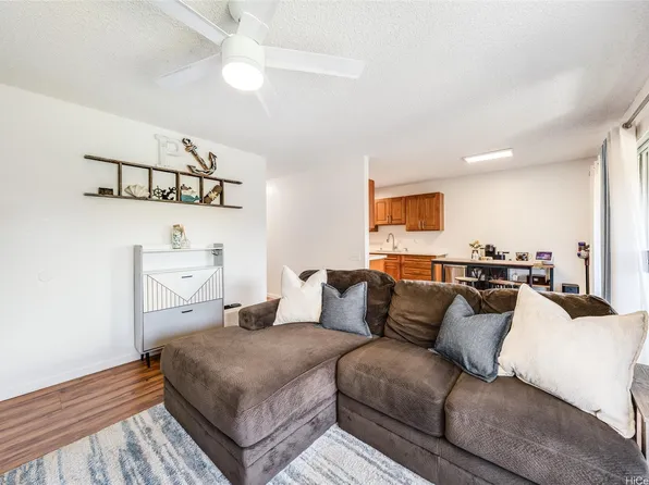 91-1180 Puamaeole St APT 10U, Ewa Beach, HI 96706