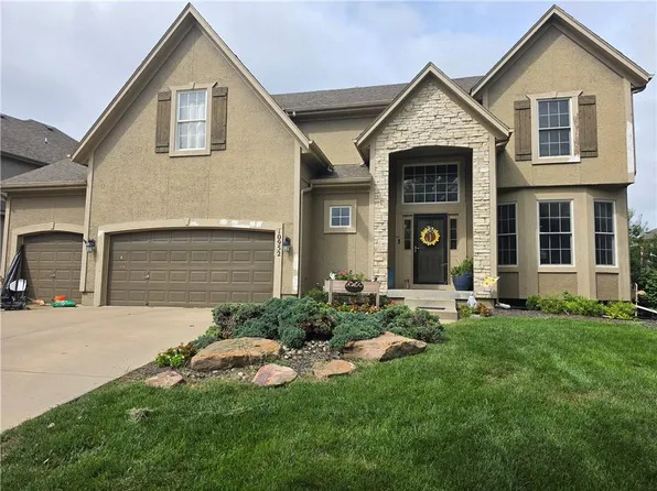 10952 S Barth Rd, Olathe, KS 66062