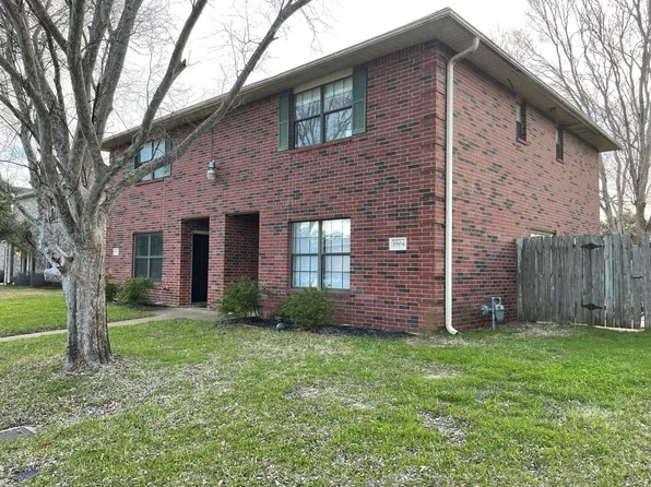 1906 Holleman Dr W, College Station, TX 77840