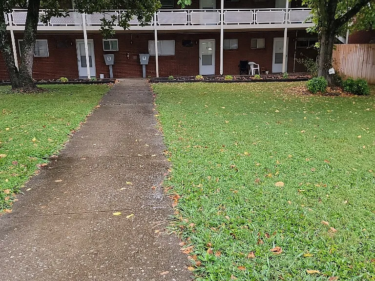 Holston Apartments — Photo 7