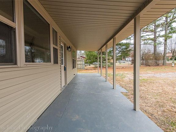 3rd image of 1050 S Lake Sequoyah Dr