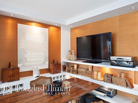 4th image of 650 Park Ave APT 14E