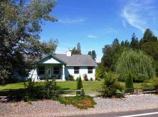 632 Alderbrook Ln, Grants Pass, OR 97527