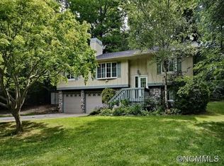 4 Redfern Ct, Fletcher, NC 28732