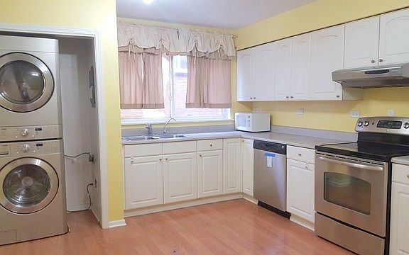 4th image of 4636 Washington St APT 2N