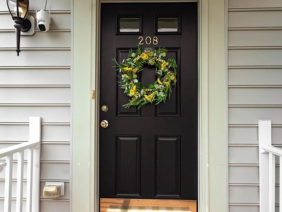 5th image of 208 Kulp Dr
