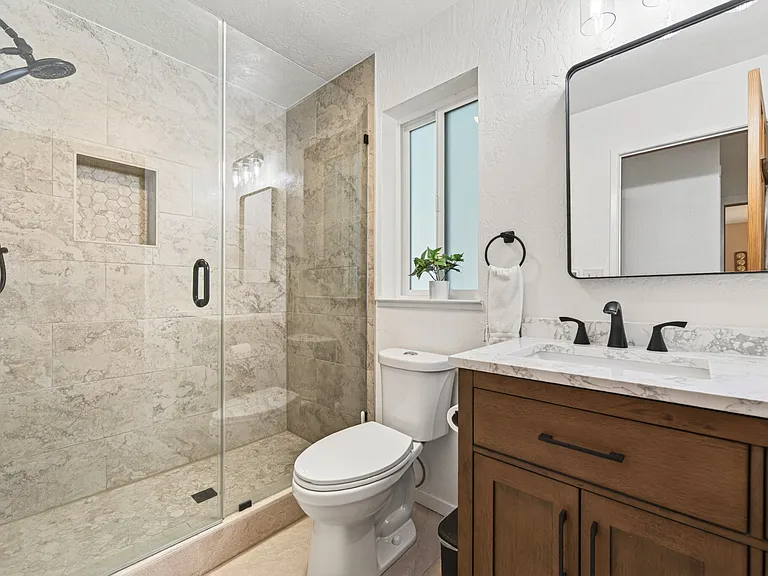 14541 Hansel Ave — Photo 24