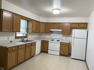 201 N Washington St #B, Burlington, WI 53105