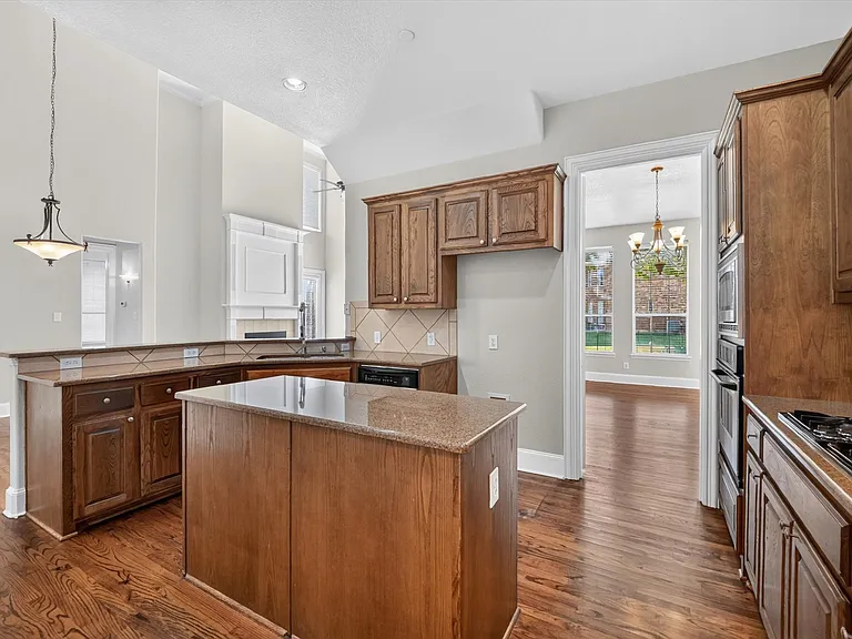 1145 Pedernales Trl — Photo 10
