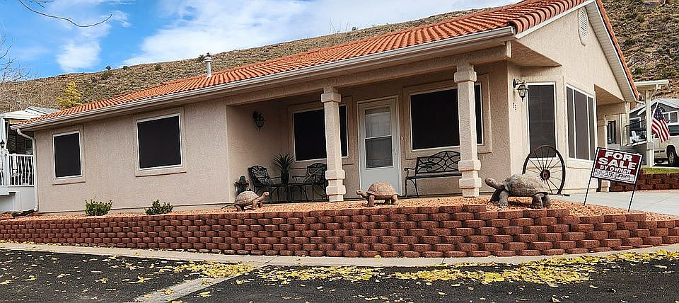 1st image of 95 Redbluff Dr