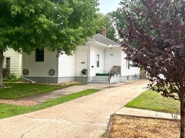 209 E 8th St, Grand Island, NE 68801