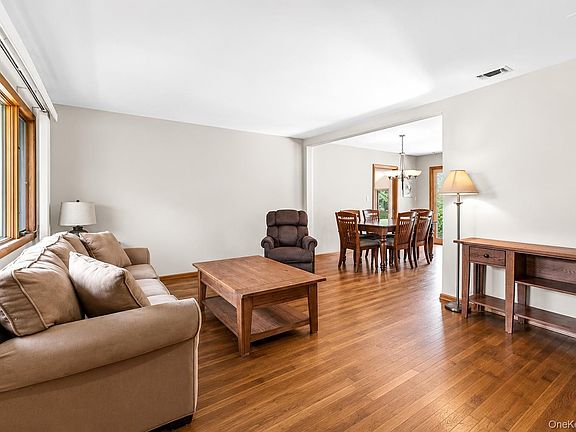 4th image of 51 Longworth Avenue