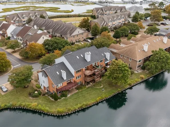 302 Mainsail Dr Unit 15, Hampton, VA 23664