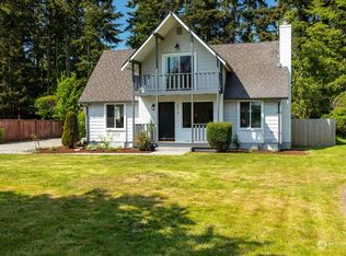 2016 W Pinewood Way, Oak Harbor, WA 98277