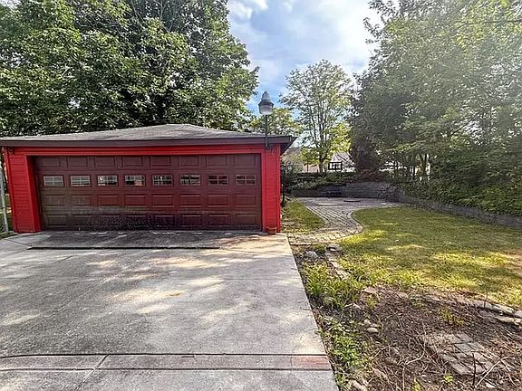 2nd image of 167 Afton Ave