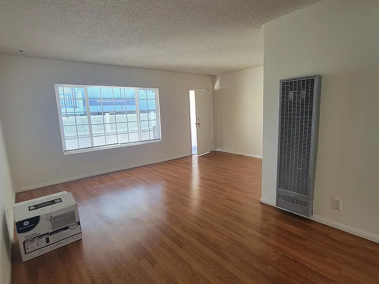 2467 Sawtelle Blvd #5 — Photo 9