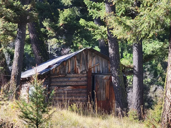 323 Trails End Ln, Helmville, MT 59843