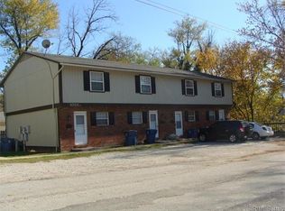 1001 College Ave APT B3, Alton, IL 62002