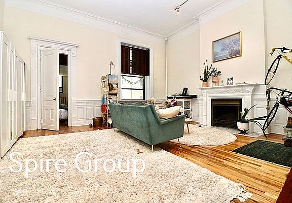 5th image of 47 W 73rd St APT 1R