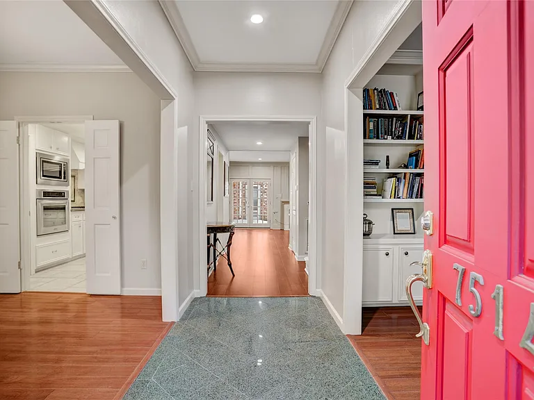 7514 Olympia Dr — Photo 3