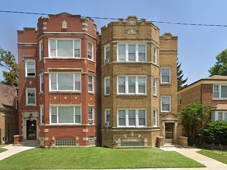 7319 S Rockwell St #2 — Photo 2