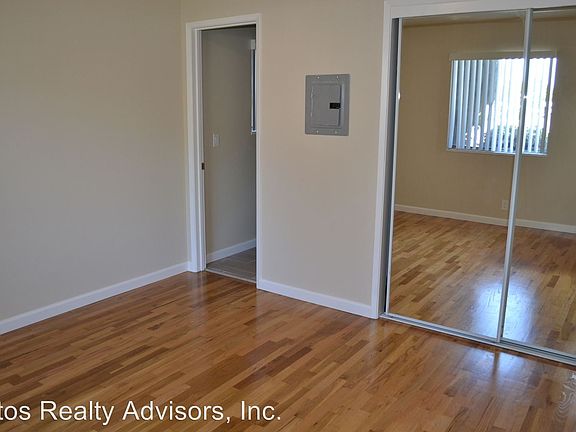 5th image of 1220 Brookfield Ave APT B
