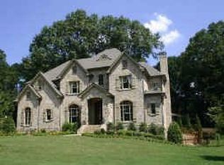 2696 Riderwood Dr, Decatur, GA 30033