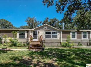 201 Encino Torcido, Adkins, TX 78101