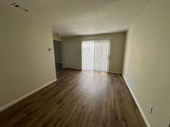 3rd image of 1992 Luby Dr