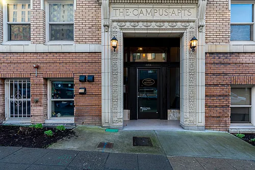 Campus Apartments 4 Weeks Free | Spacious Studio In Heart of the U District Photo 1 Campus Apartments 4 Weeks Free | Spacious Studio In Heart of the U District Photo 1