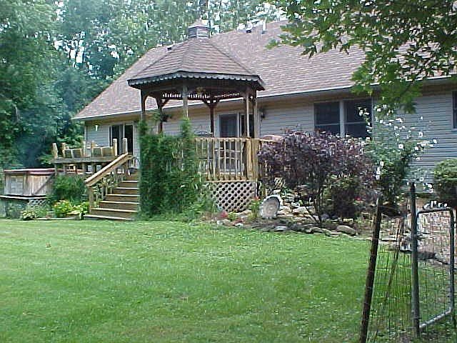 2nd image of 6879 N Red Hill Rd